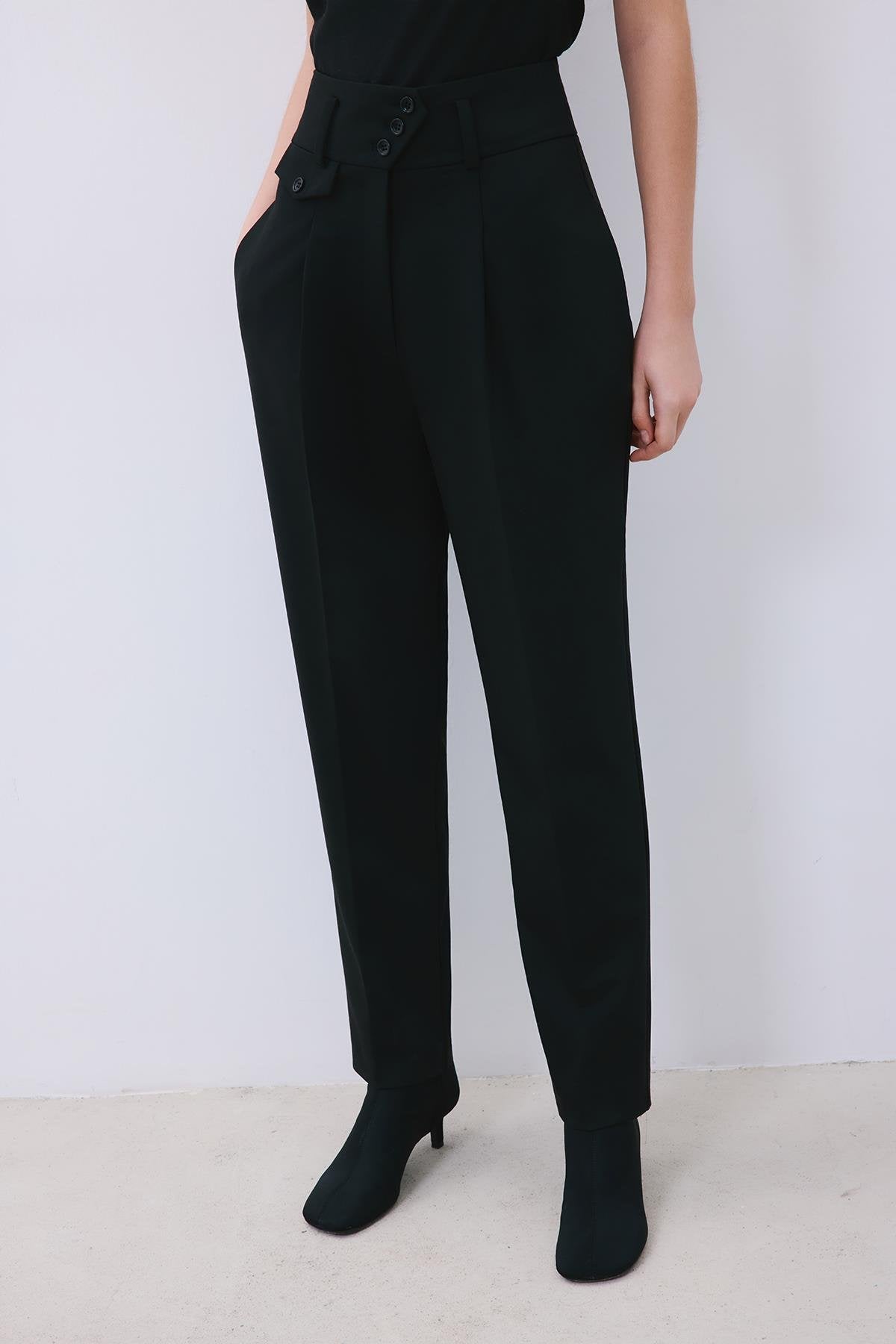 Pileli Dar Paça Yüksek Bel Siyah Pantolon