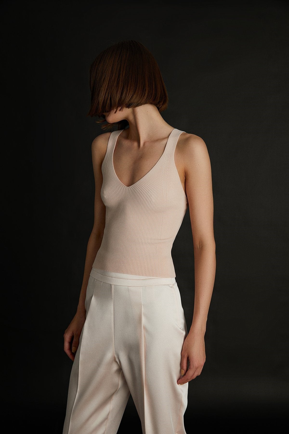 V Yaka Örgü Pudra Triko Crop Büstiyer