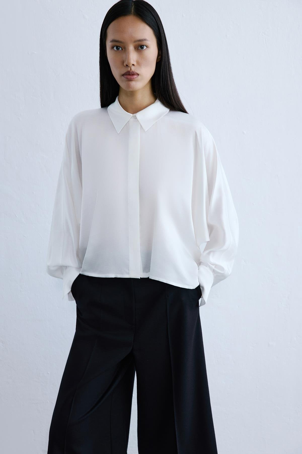 Rahat Form Yarasa Kol Ekru Gömlek