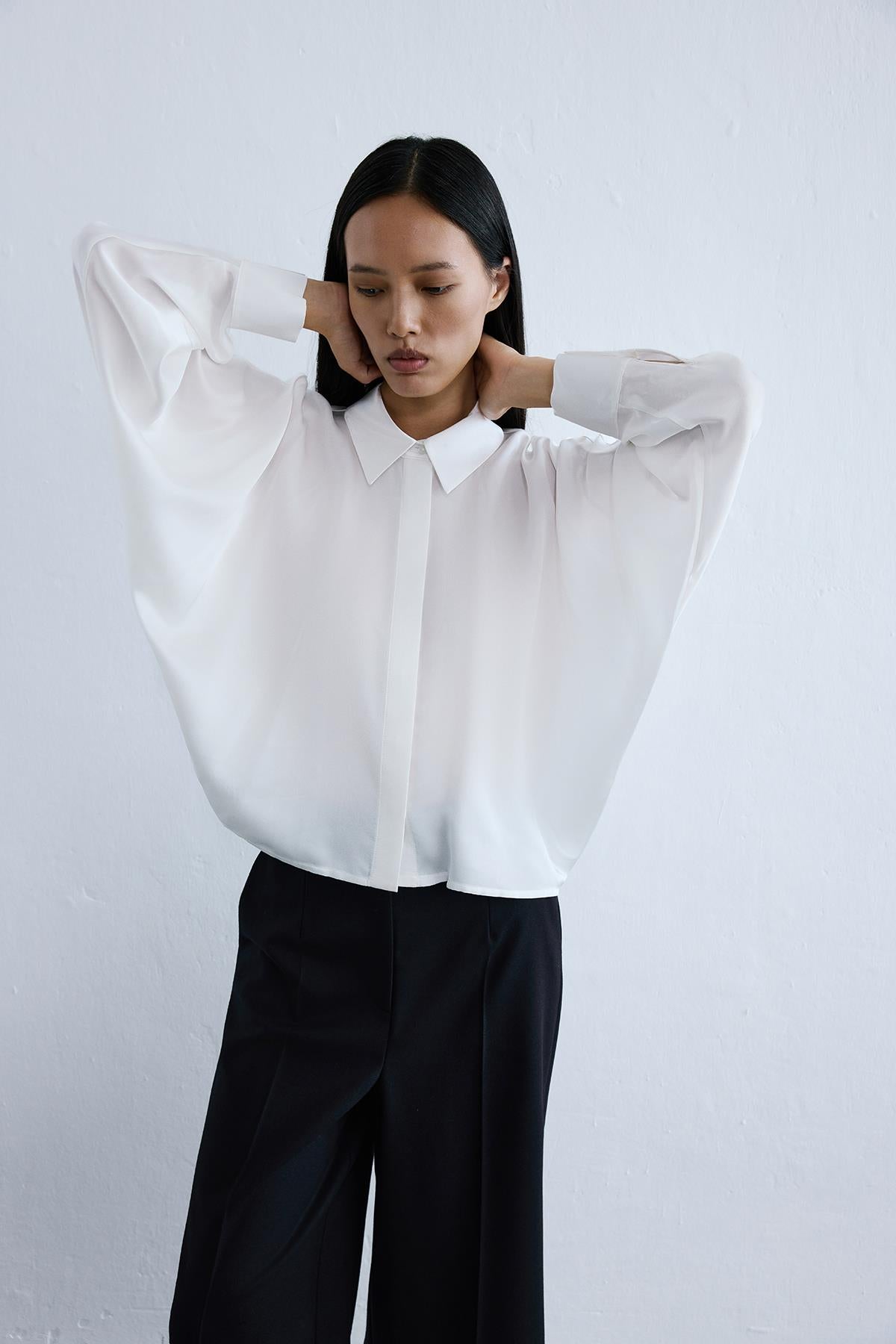 Rahat Form Yarasa Kol Ekru Gömlek