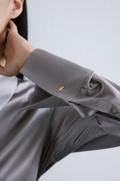 Şık Manşetli Uzun Kollu Gri Gömlek