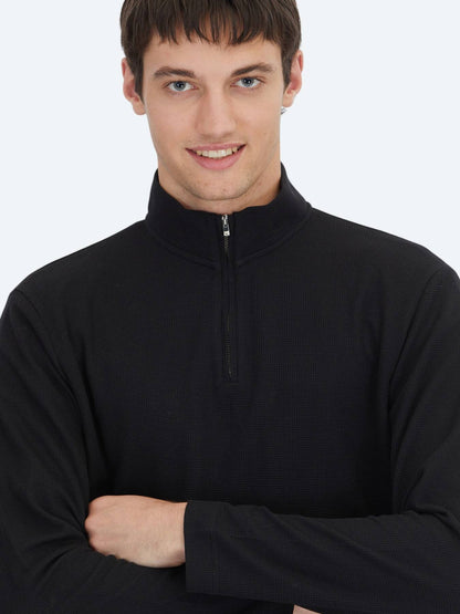 Siyah Fitilli Bisiklet Yaka T-shirt