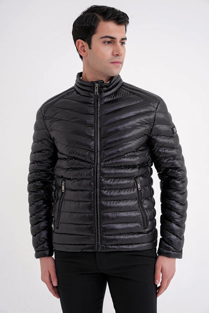 Slim Fit Hakim Yaka Yan Cepli Kaz Tüyü Siyah Şişme Mont Mt 176