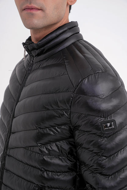 Slim Fit Hakim Yaka Yan Cepli Kaz Tüyü Siyah Şişme Mont Mt 176