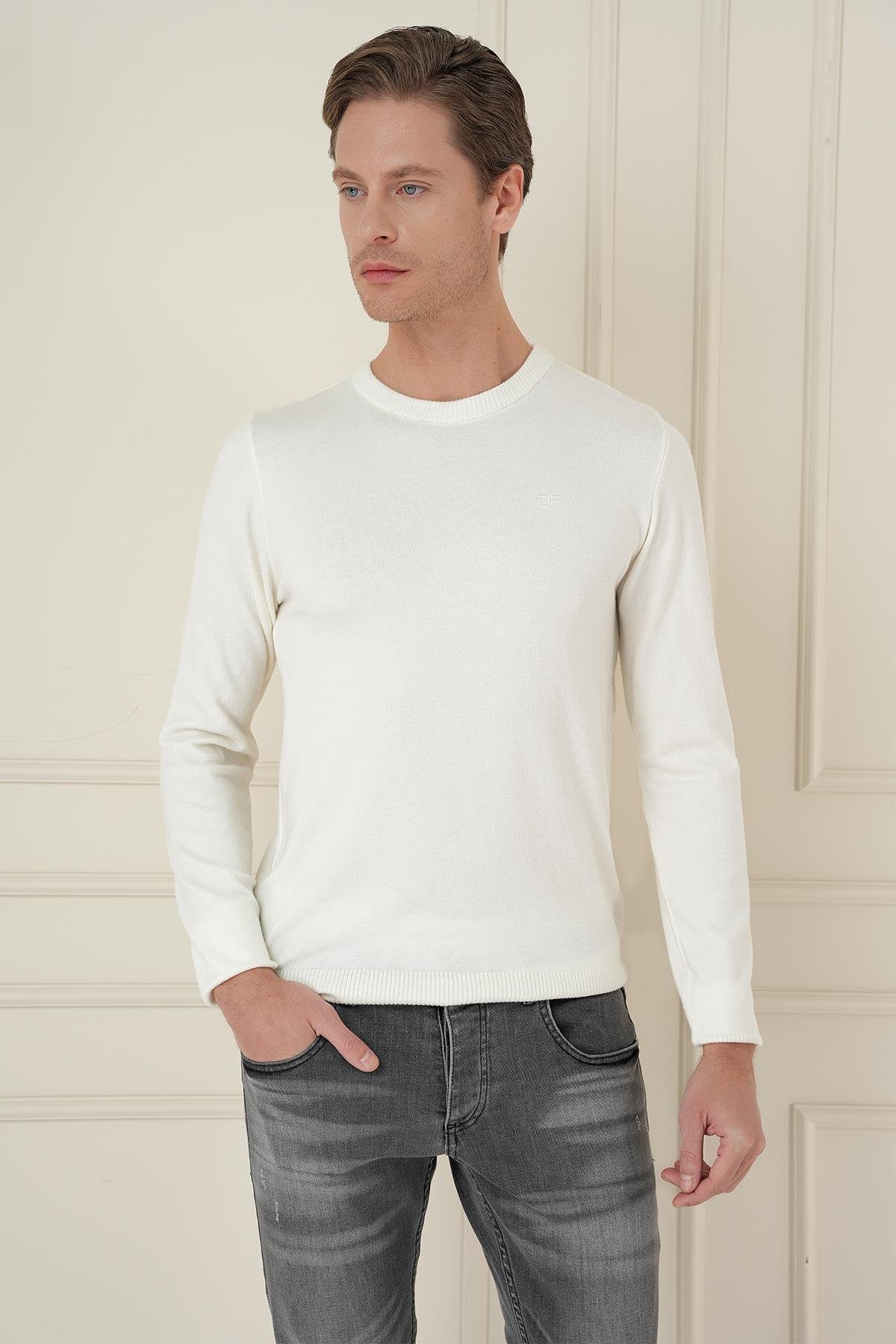 Tr 875 Slim Fit Ekru Klasik Triko