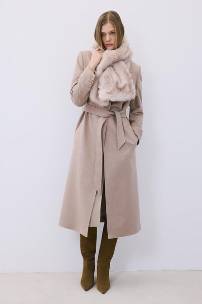 Tüy Dokulu Bej Kürk Boyunluk