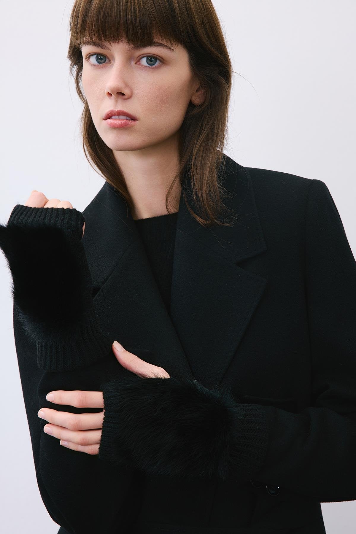 Tüy Dokulu Siyah Triko Eldiven