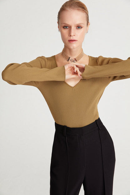 Haki V Yaka Uzun Kollu Triko Body