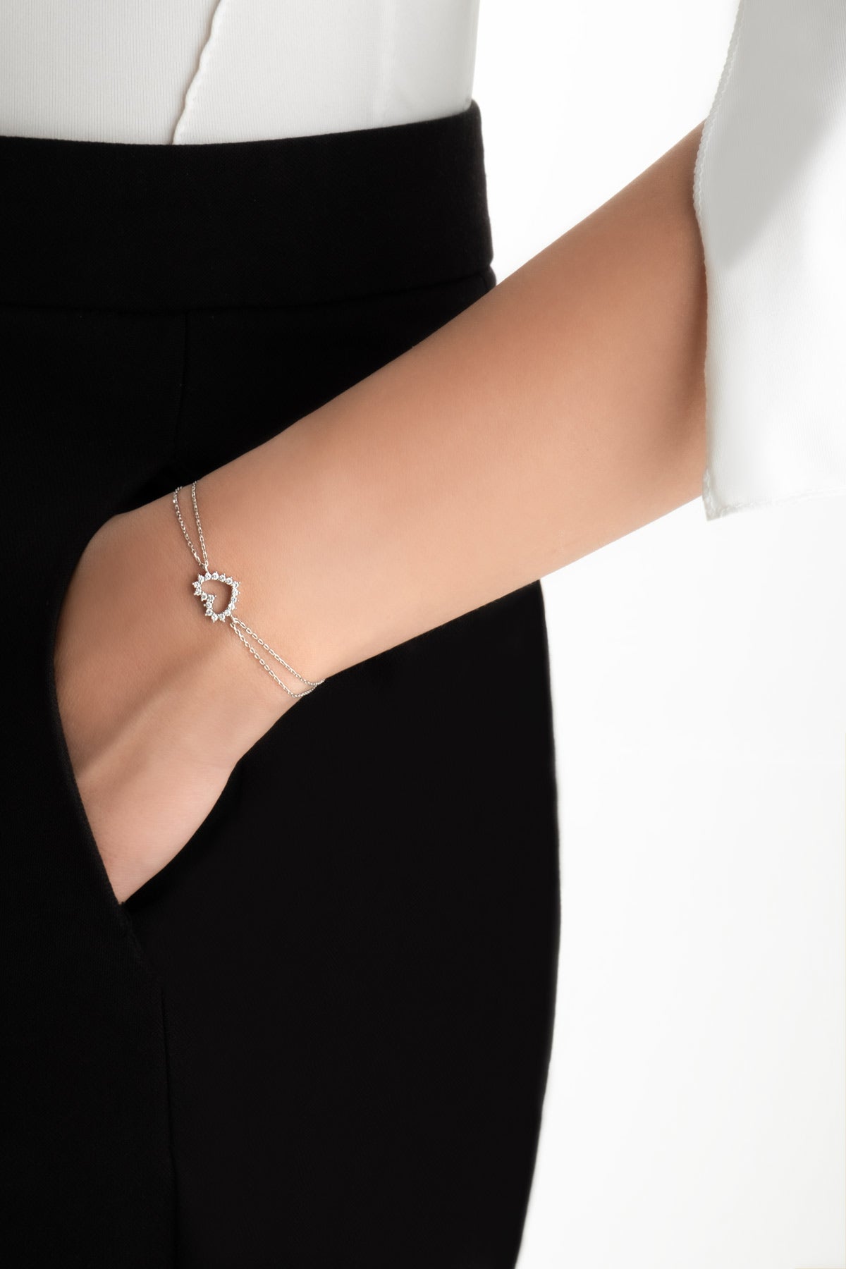 Beyaz Altın Sertifikalı Premium Created Taşlı 19 Cm Kalp Bileklik Ww06550130199