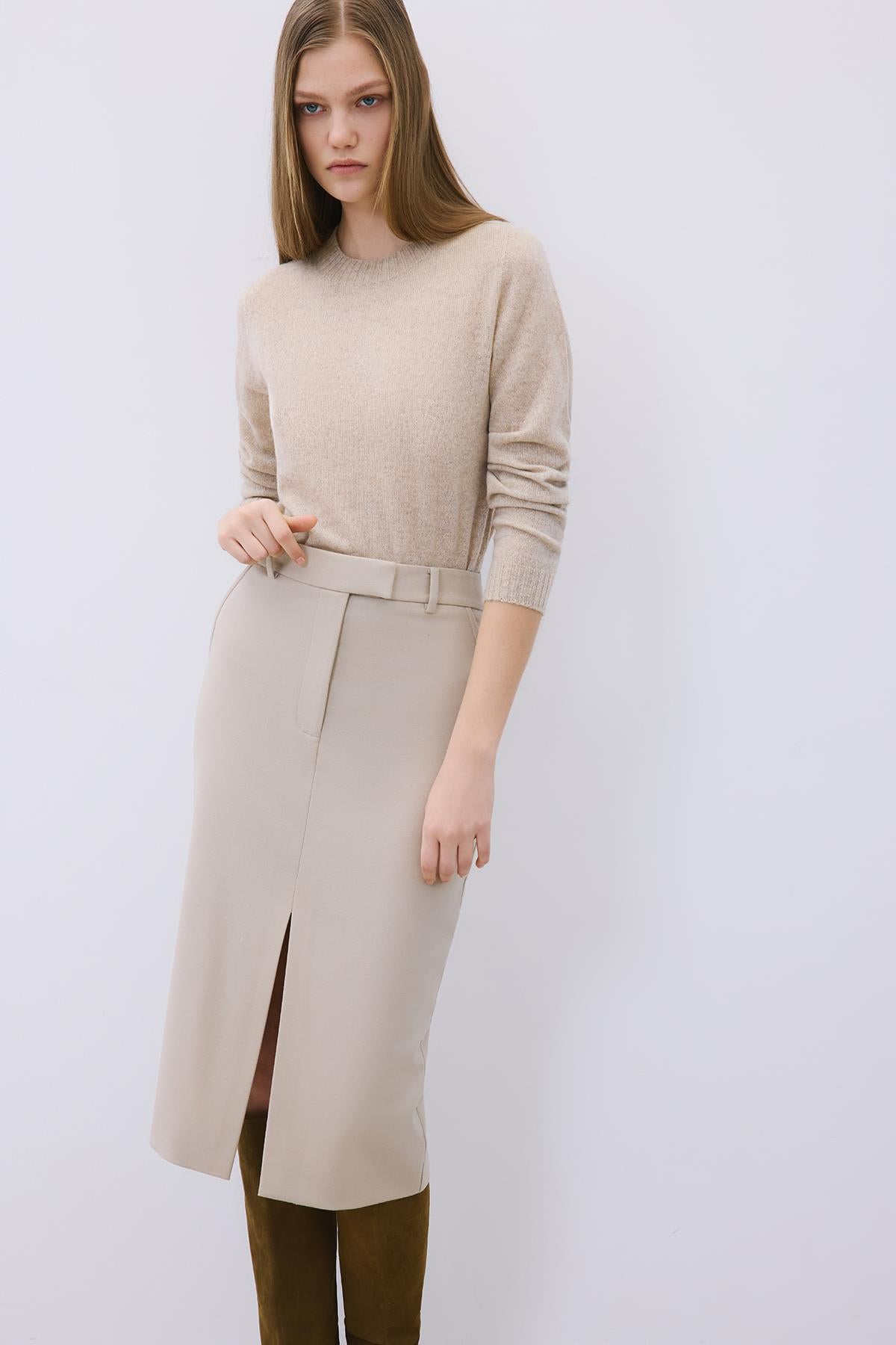 Yırtmaç Detaylı Yün Dokulu Bej Midi Etek