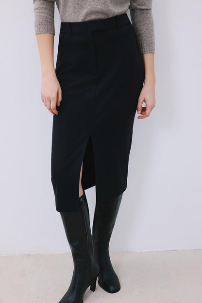 Yırtmaç Detaylı Yün Dokulu Siyah Midi Etek