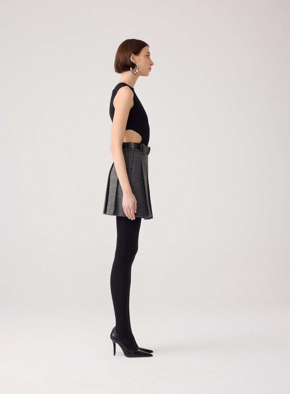 Yün Dokulu Pileli Antrasit Mini Etek