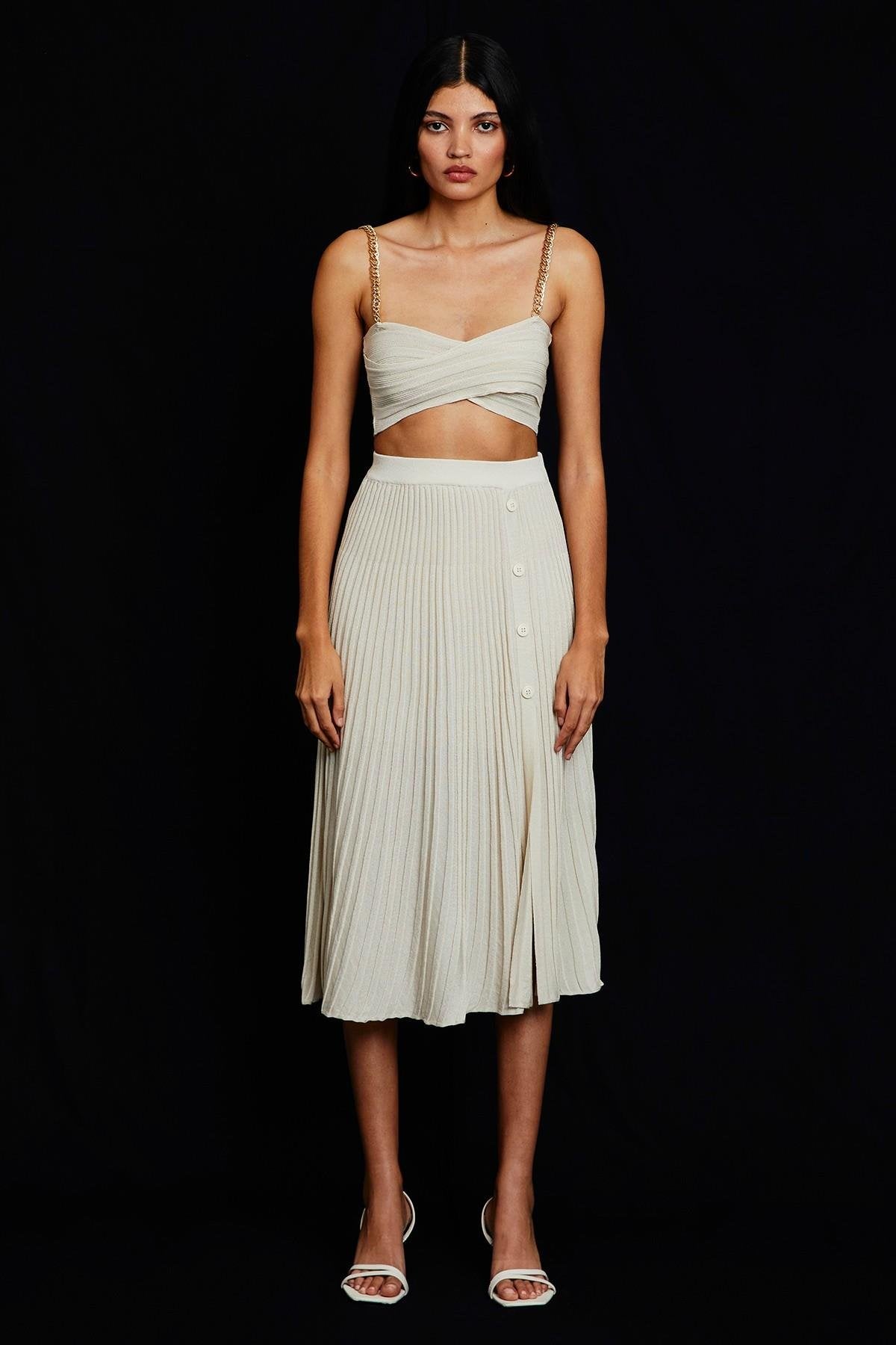 Zincir Askılı Ekru Triko Top